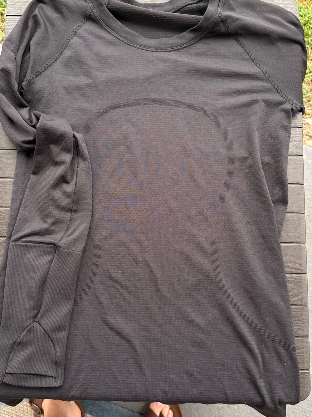 lululemon athletica Black Long-Sleeve Women's Tee